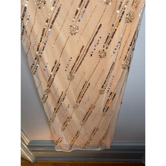 Mac Duggal Gold Embellished Floral Detail One Shoulder Gown NWT Size 8 - Picture 6 of 10